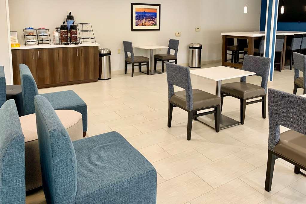 Comfort Inn & Suites Troutville - Roanoke North - Daleville Restoran fotoğraf