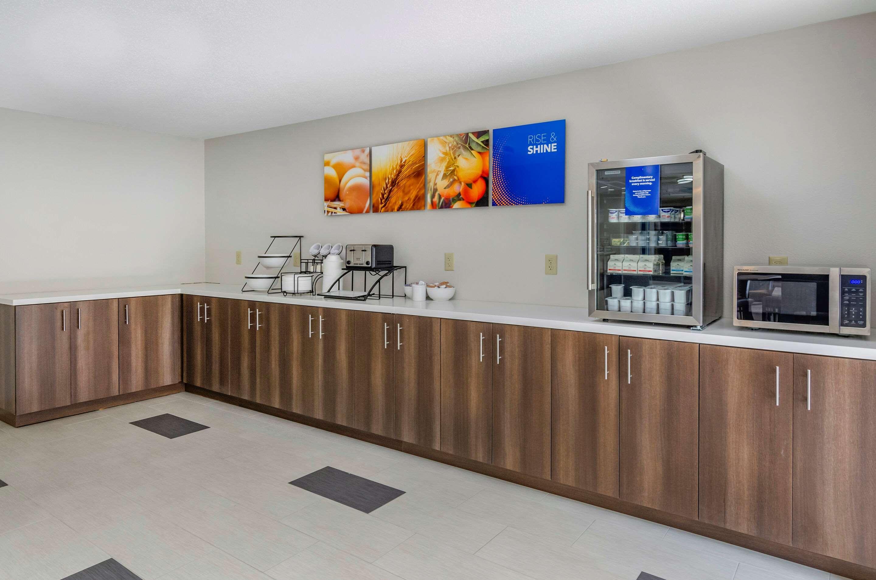 Comfort Inn & Suites Troutville - Roanoke North - Daleville Dış mekan fotoğraf
