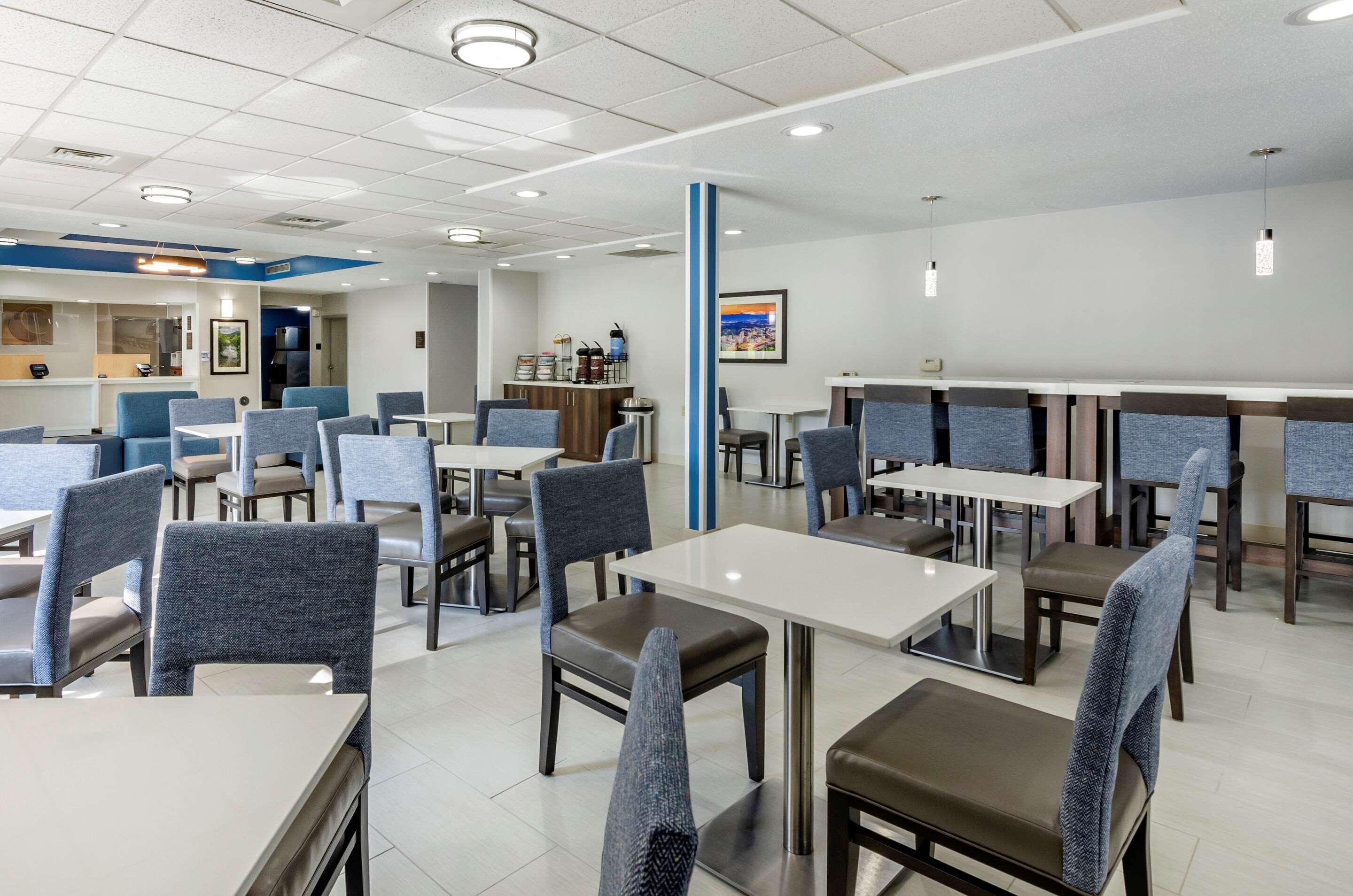 Comfort Inn & Suites Troutville - Roanoke North - Daleville Dış mekan fotoğraf